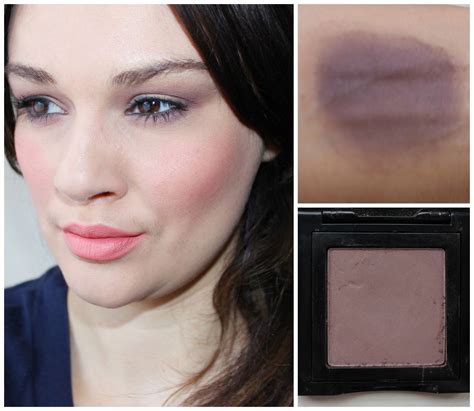 bobbi brown khaki eyeshadow.